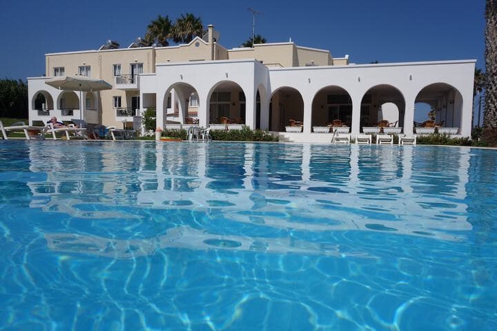 Andromeda Hotel Apartments photo 4