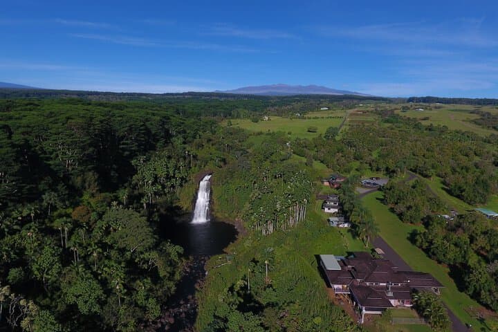 Rainbow Falls destination view