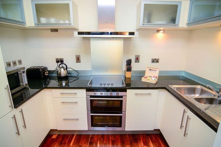 Canary Wharf Corporate River View Apartments photo 5