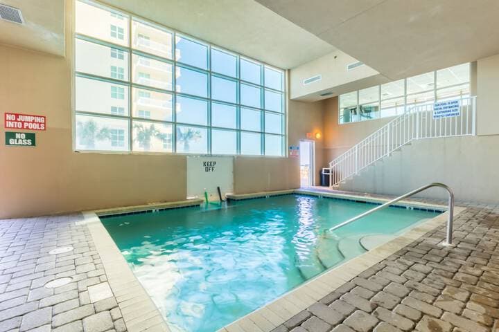 Crystal Shores West Condos by Hosteeva photo 2