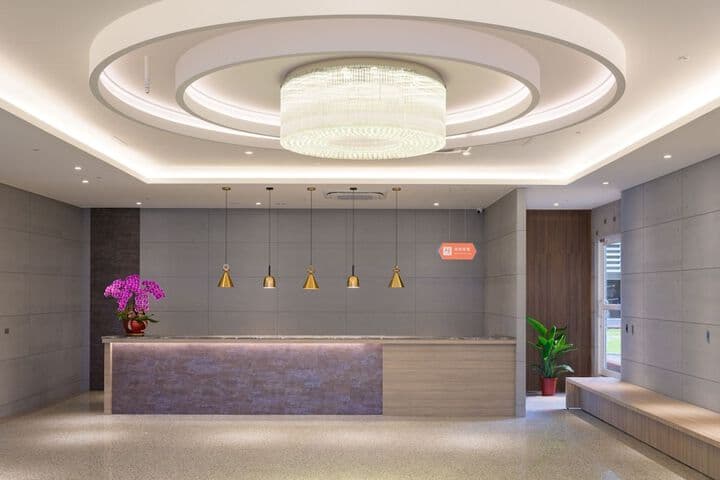 TH Hotel photo 1