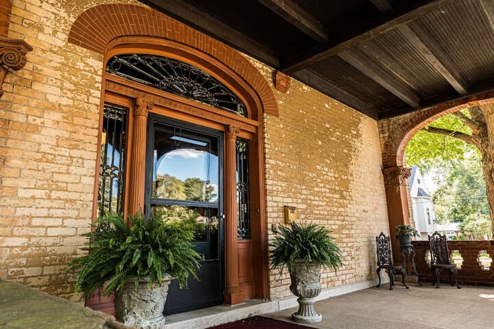 Vrooman Mansion B&B photo 5