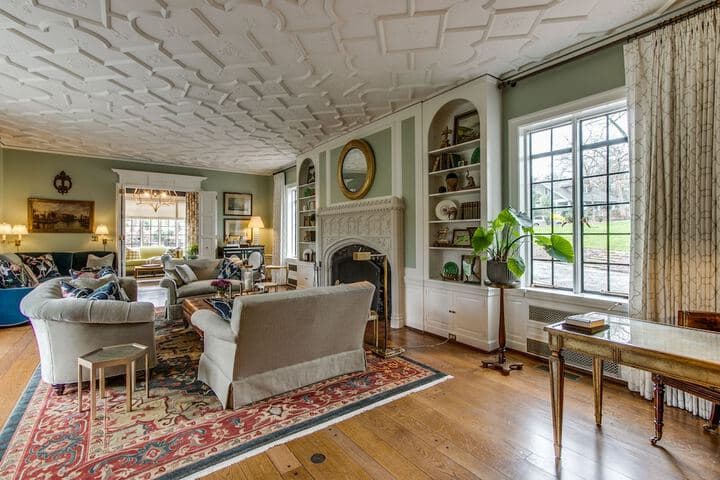 Julian Price House photo 3