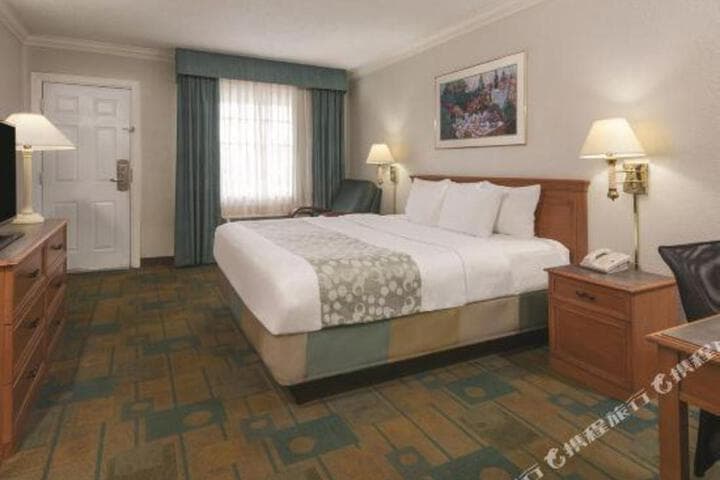 La Quinta Inn by Wyndham New Orleans Causeway photo 4