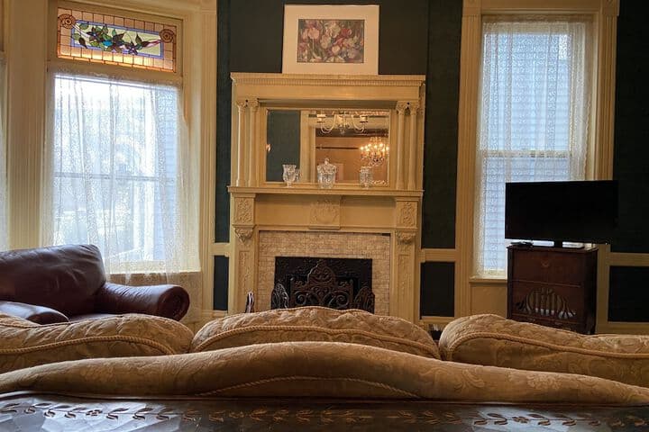 The Queen Anne Inn photo 3