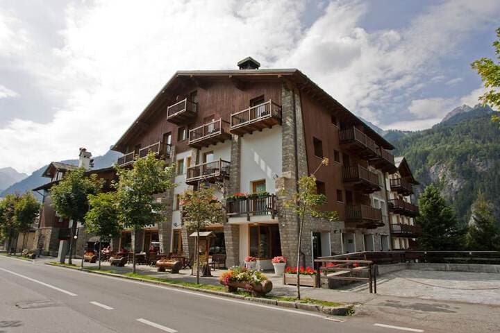 Pre-Saint-Didier destination view