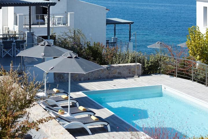 Eleia Seafront Rooms & Villas photo 4
