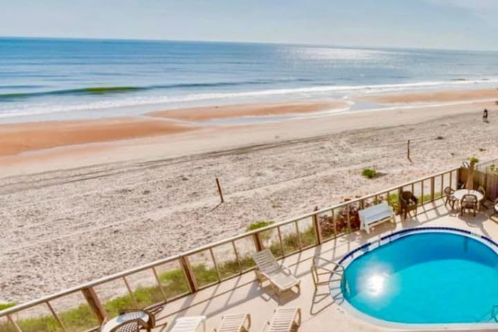 Beach Haven ocean View at Symphony Beach Club photo 3