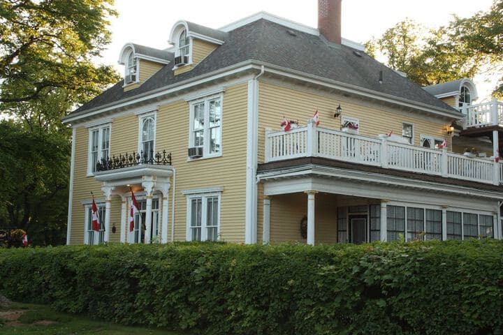 Fitzroy Hall photo 2
