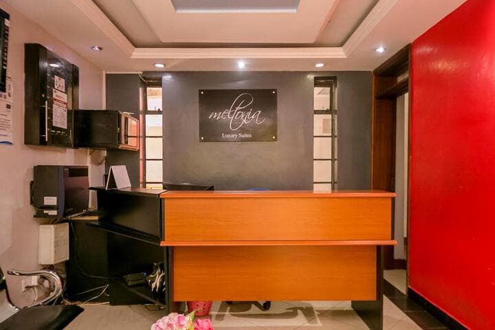 Meltonia Luxury Suites photo 4