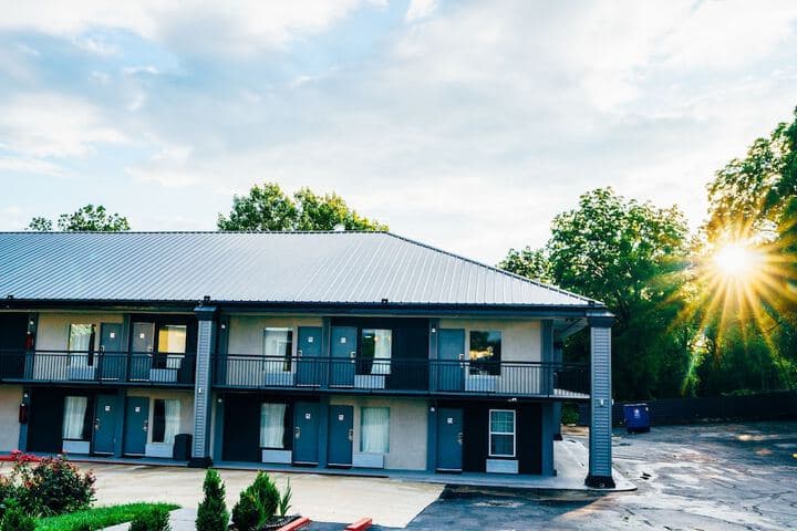Lx Hotel Manchester Tennessee photo 5