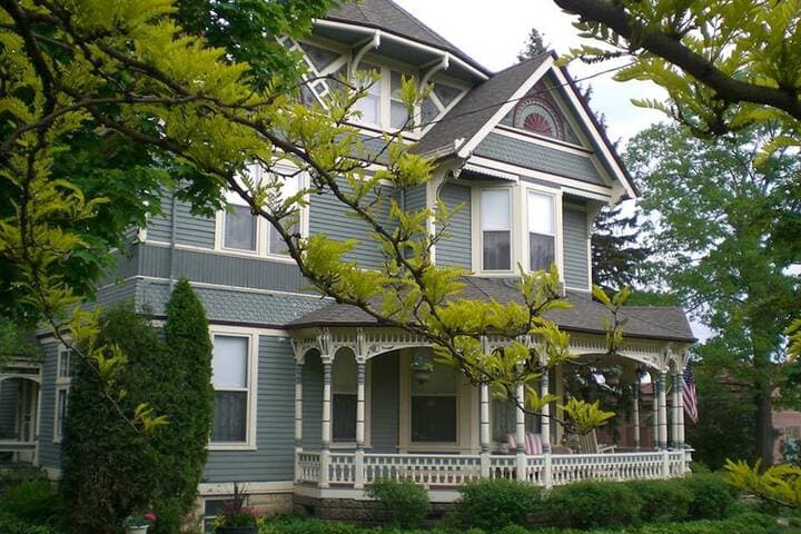 Aurora Staples Inn photo 4