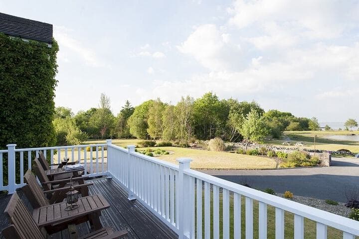 The Waterfront House Country Home photo 4