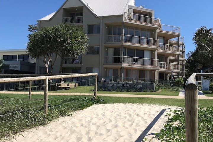 Sanctuary Beach Resort photo 4