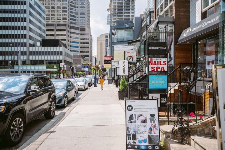 QuickStay Yorkville Dream (Yonge & Bloor) photo 4