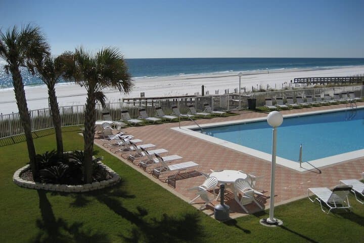 Sunswept Condominiums photo 2