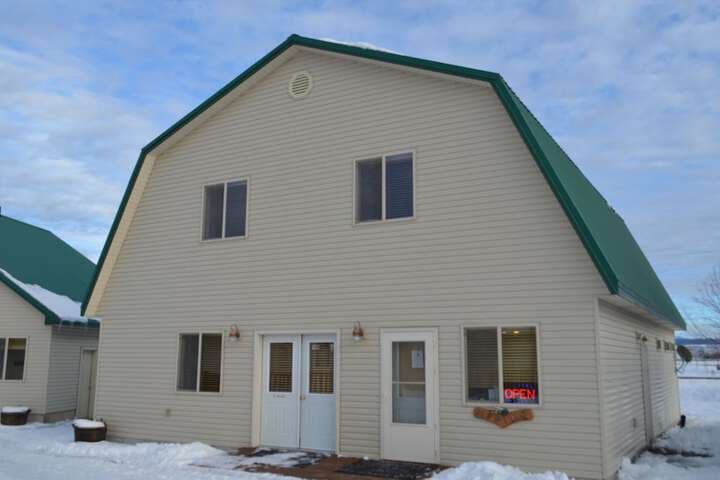 Sleepy J Cabins photo 2