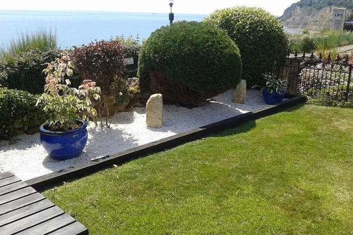 The Cliff Hall photo 3