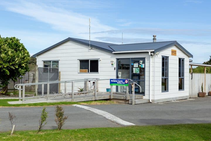 Whanganui Seaside Holiday Park photo 3
