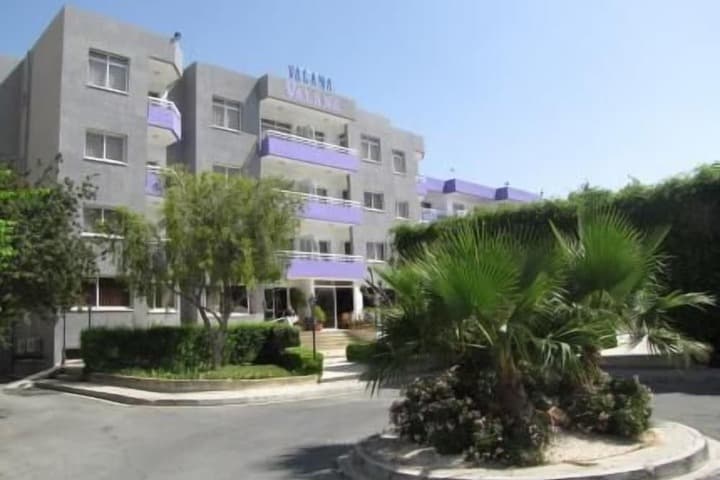 Valana Hotel Apartments photo 2