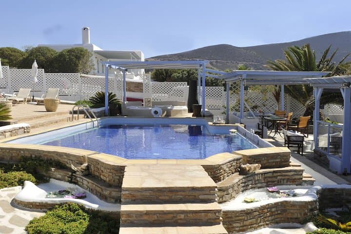 Blue Dolphin Antiparos Villas&Suites photo 4