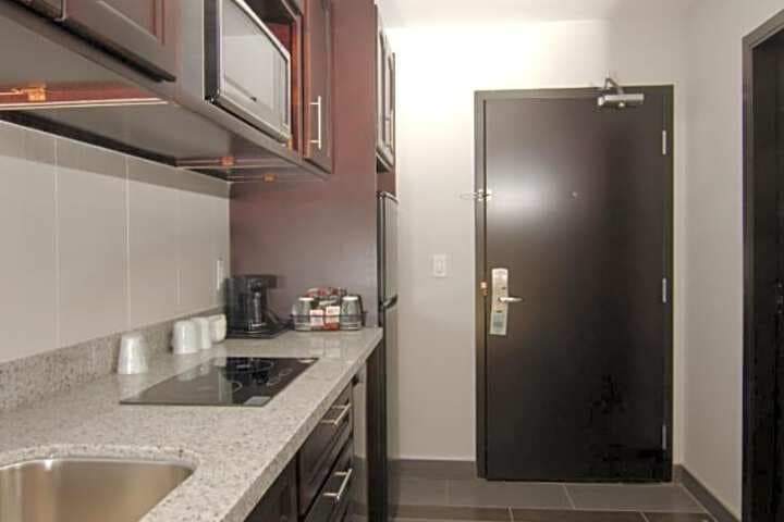 Paradise Inn & Suites Red Water photo 3