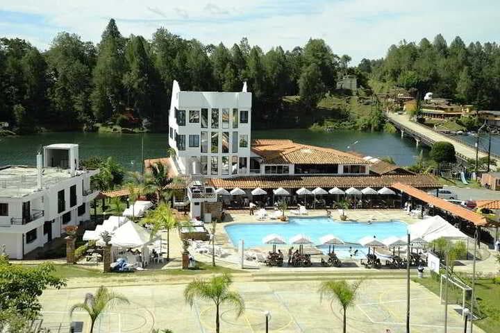 Los Recuerdos photo 5