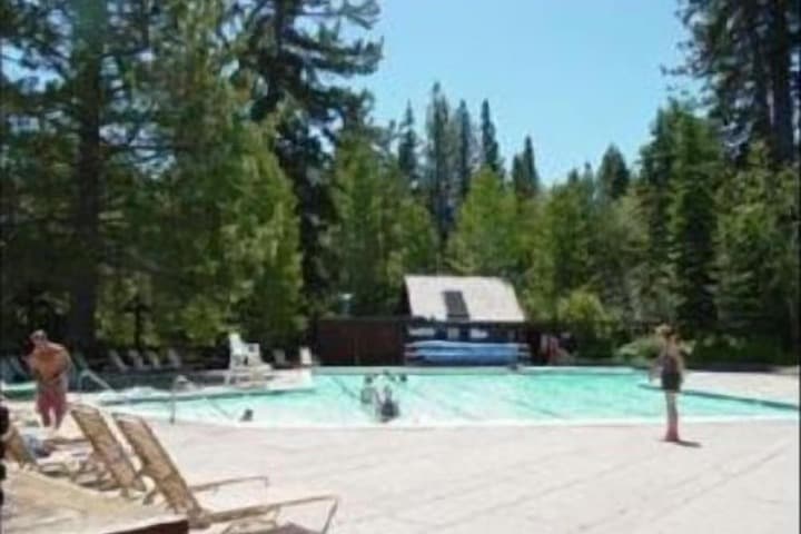 Chambers Retreat photo 3