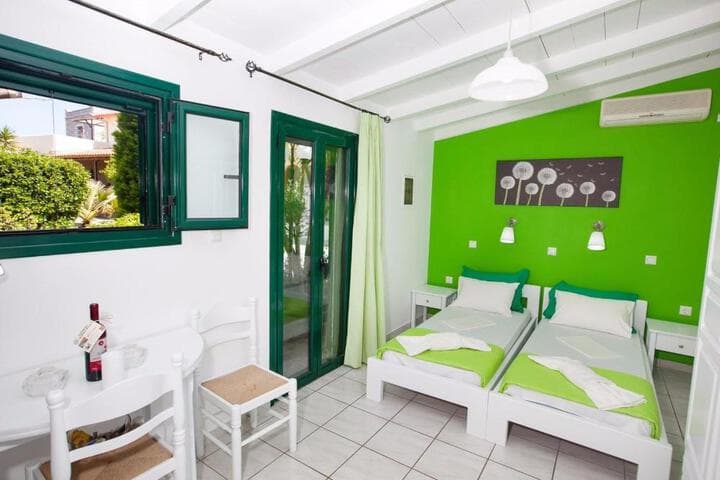 Athina Apartments photo 4