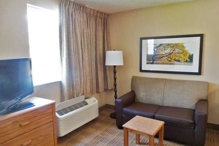 Extended Stay America Suites Raleigh Northeast photo 3