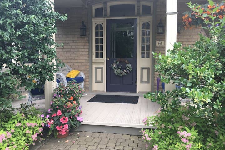 Cottage on Caledonia Bed & Breakfast photo 3