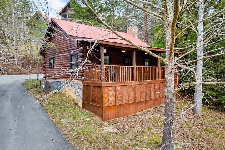 LOVE SHACK photo 1