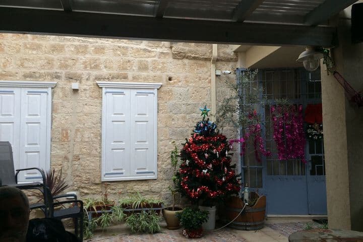 Alexandra House photo 4
