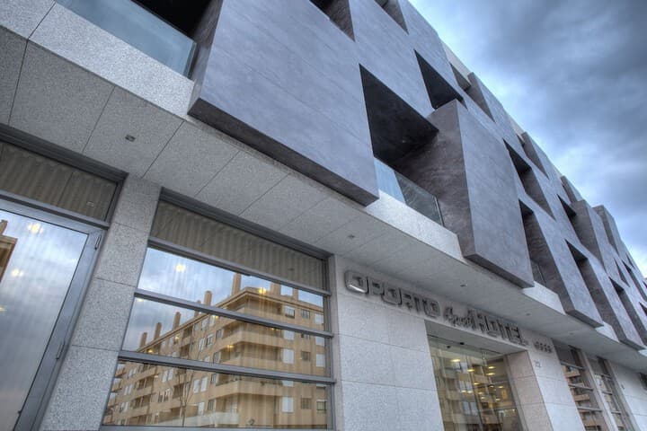 Eurostars Oporto photo 2