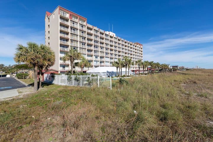 Maritime Beach Club by Capital Vacations photo 5