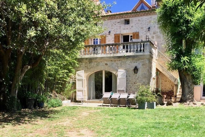 Clos de la Colombe photo 4
