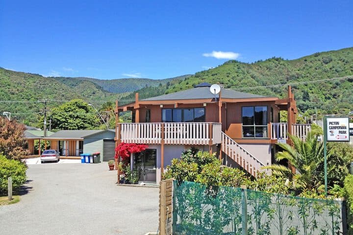 Picton Campervan Park photo 2