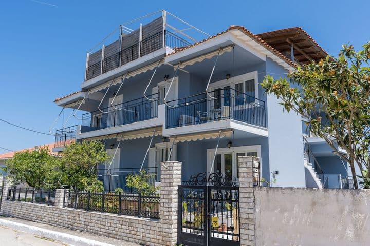 Poseidon Apartments photo 5
