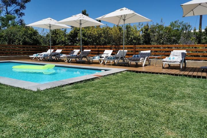 A Hilltop Country Retreat photo 3