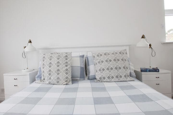 Brook House photo 4