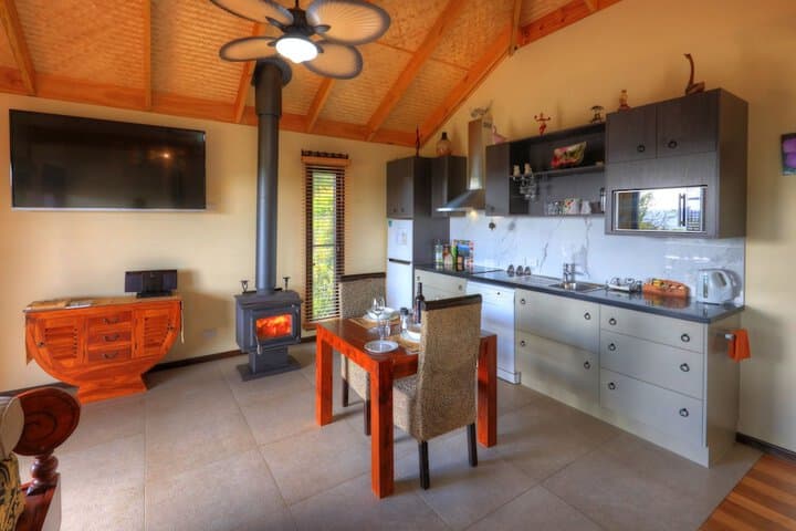 Maleny Tropical Retreat Balinese B&B photo 4