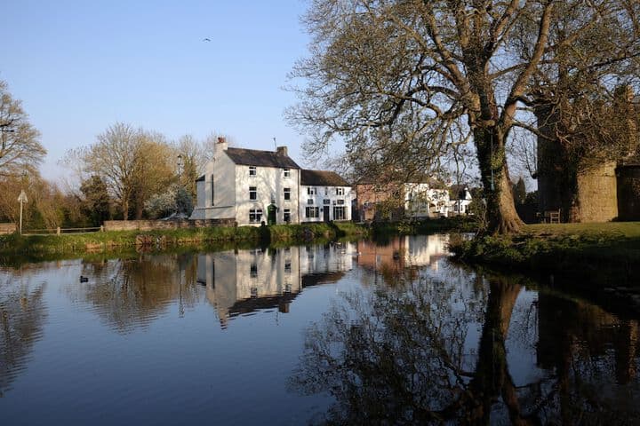 Fitzwarine House photo 3