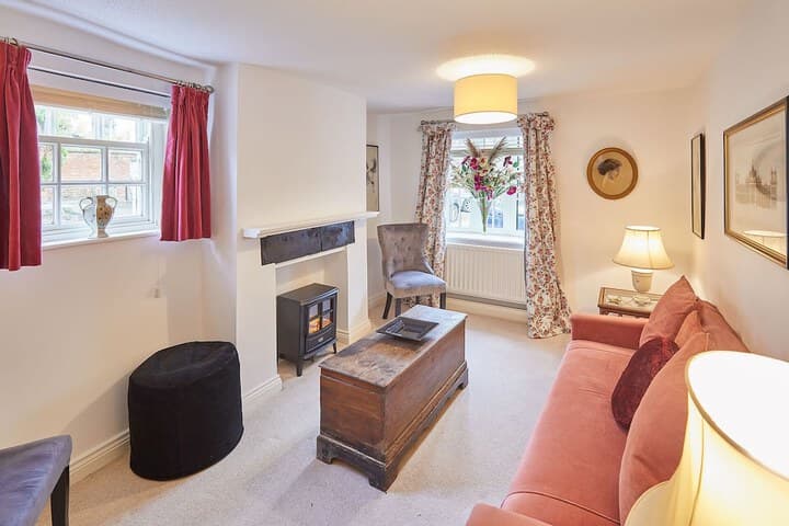 Host Stay Rose Cottage photo 3
