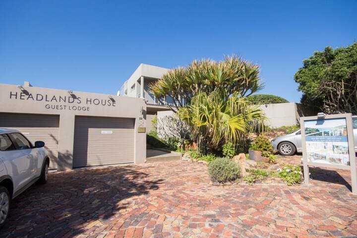 Headlands House Guest Lodge photo 2