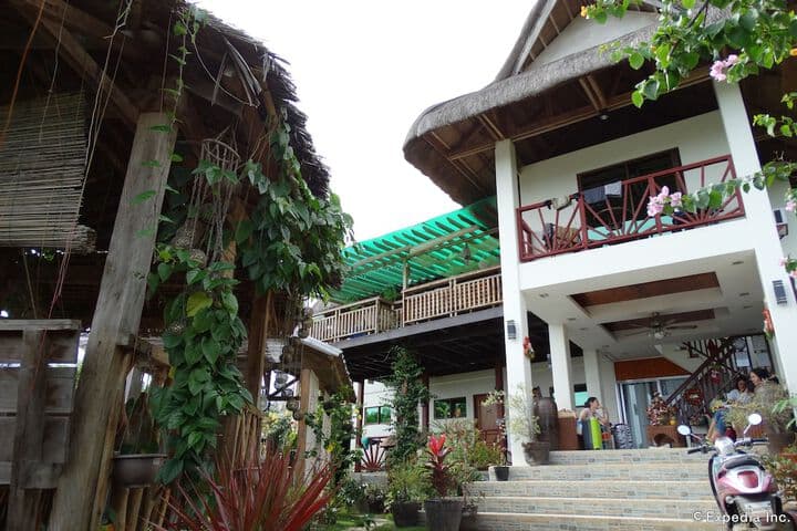 Royal Paradise Guesthouse photo 5