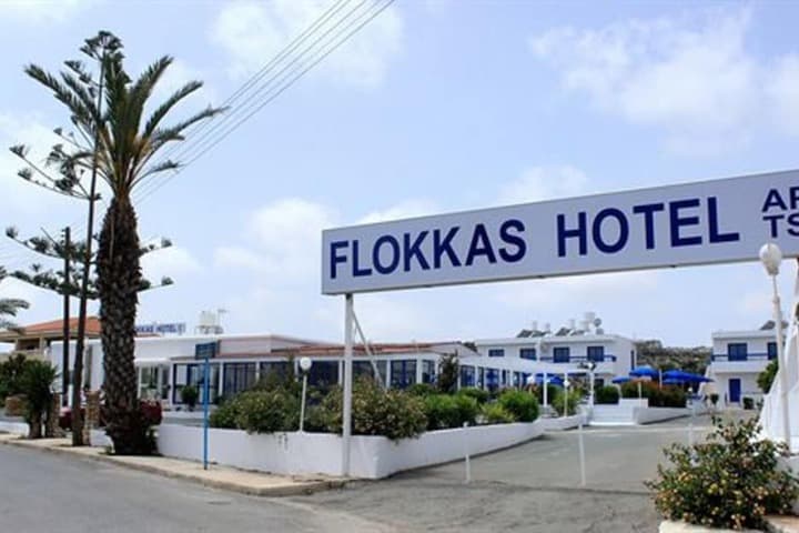 Flokkas Hotel Apartments photo 4
