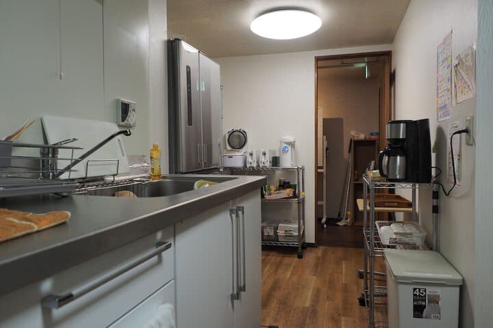Yokohama Central Hostel photo 4