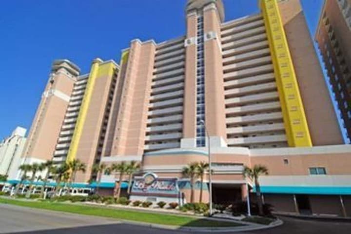 Units at Bay Watch by Elliott Beach Rentals photo 3
