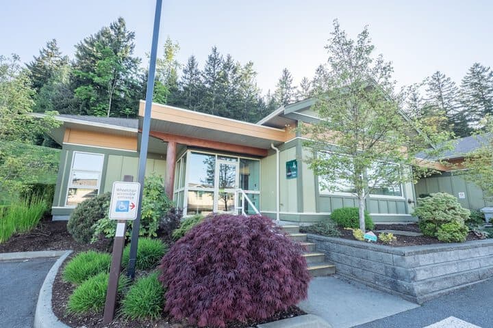 Vancouver Island University Residences Campus Accommodation photo 2