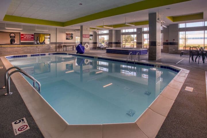 Drury Inn & Suites Huntsville at the Space & Rocket Center photo 2